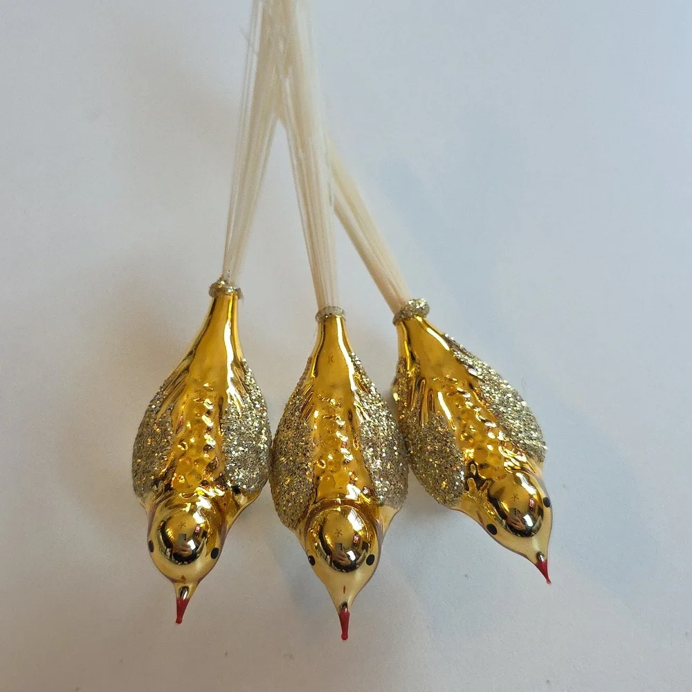 Vintage Elegant Gold Bird Ornaments